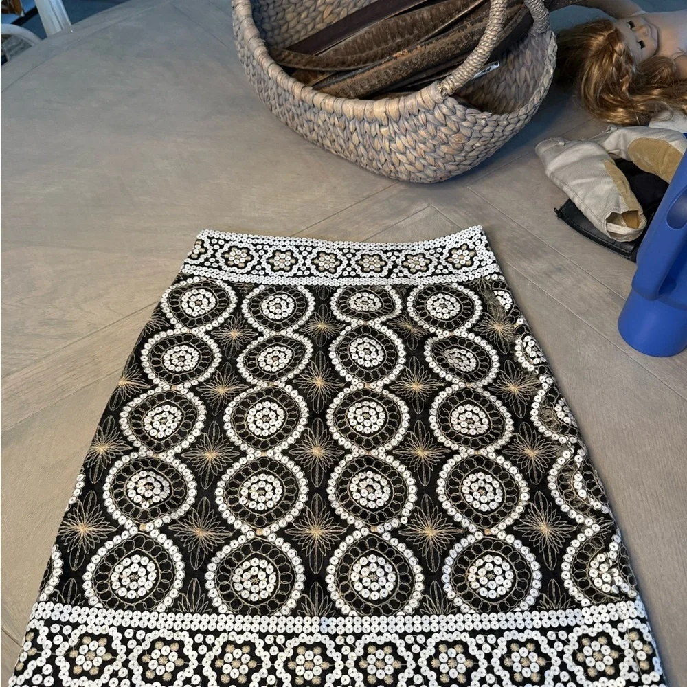 Tory Burch Black and White Geometric Mini Skirt‎